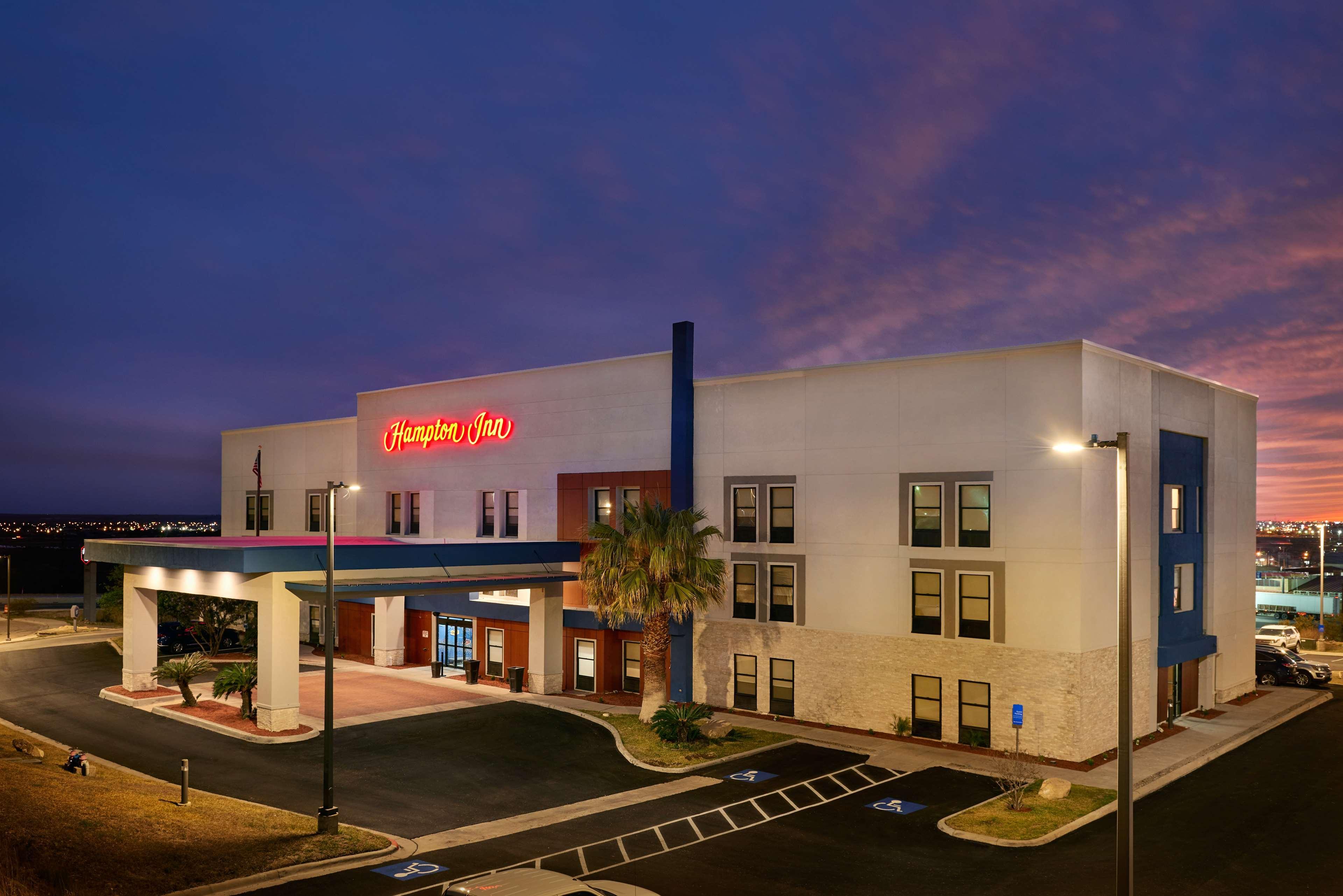 Hampton Inn Eagle Pass Exterior foto